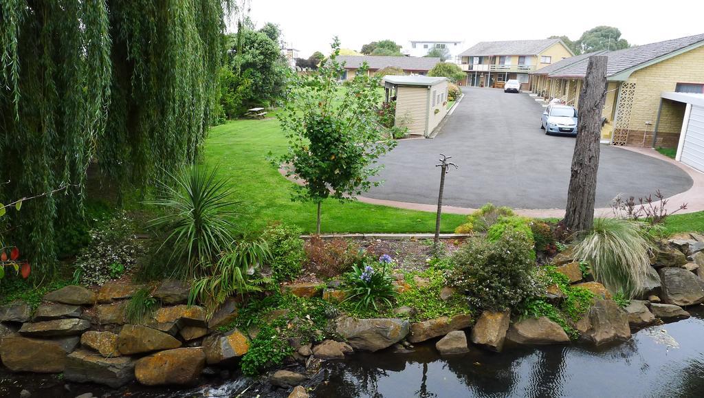 Willaway Motel Apartments アルバーストン エクステリア 写真