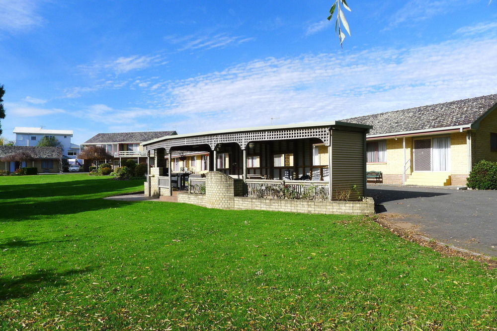 Willaway Motel Apartments アルバーストン エクステリア 写真